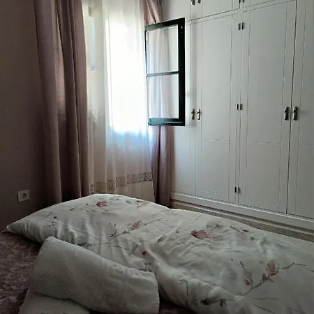 Piso Calzada De La Infanta Tres Carabelas