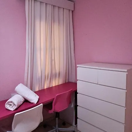 Apartment Piso Calzada De La Infanta Tres Carabelas